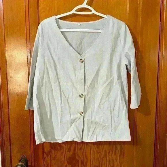 Gray blouse size one XL. - Picture 1 of 3